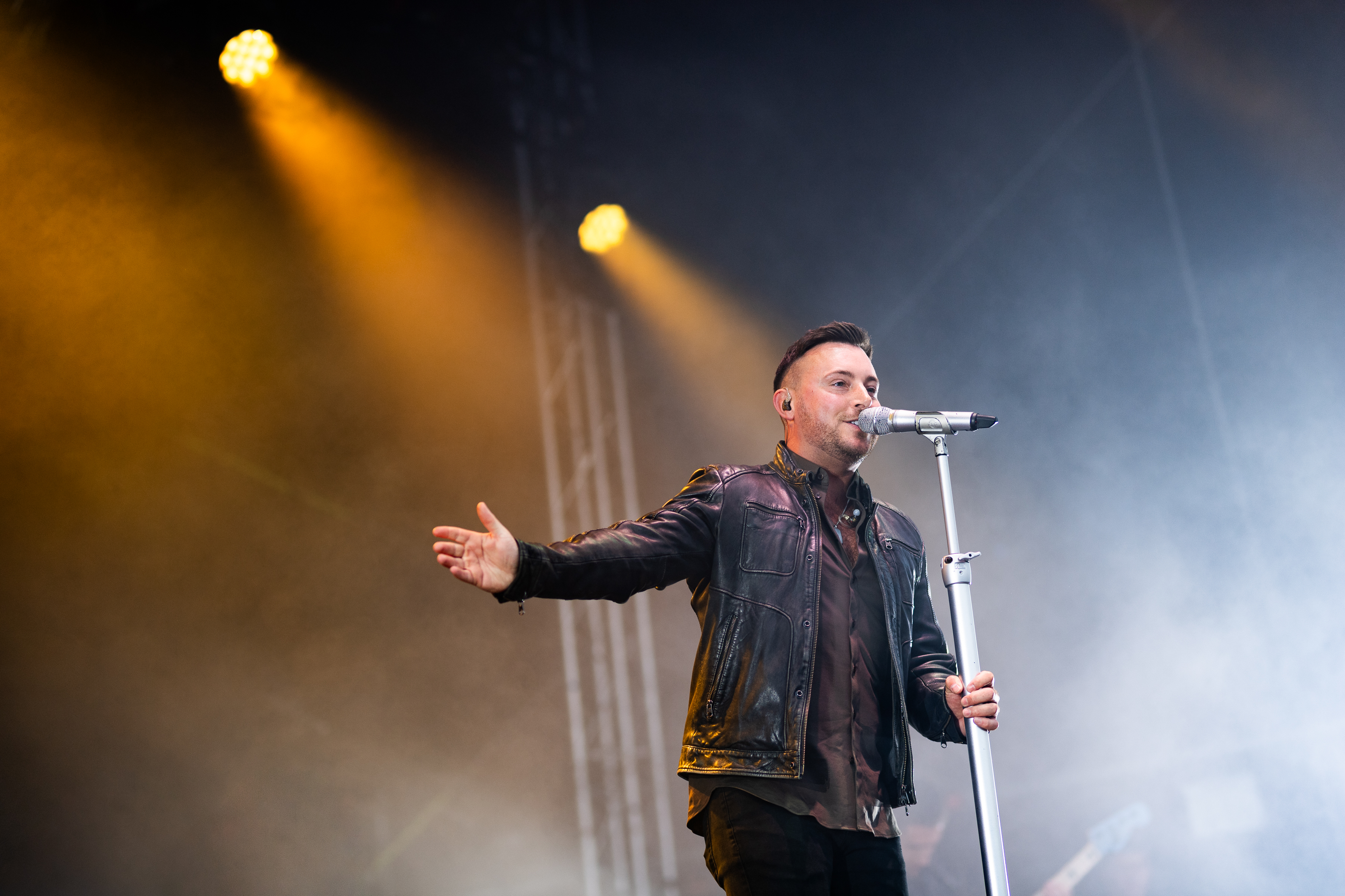 21 Hoolieday2 164 6 Nathancarter